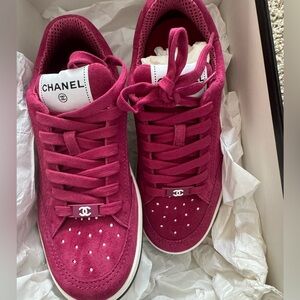 New!ccChanel sneakers size 36. New condition authentic!